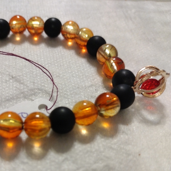 Artemis's Gems custom-made beaded bracelet with metal orb charm - Picture 7 of 7